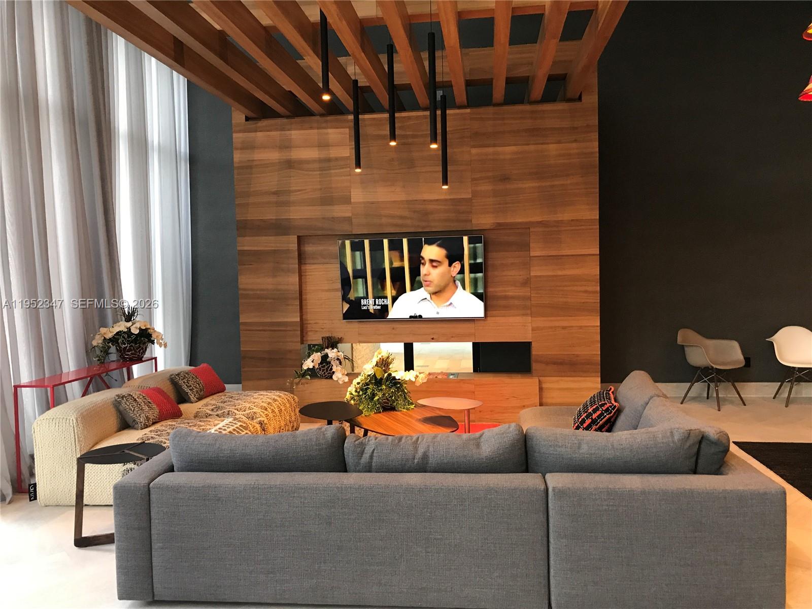 1010 BRICKELL AVE #2110, Miami FL 33131