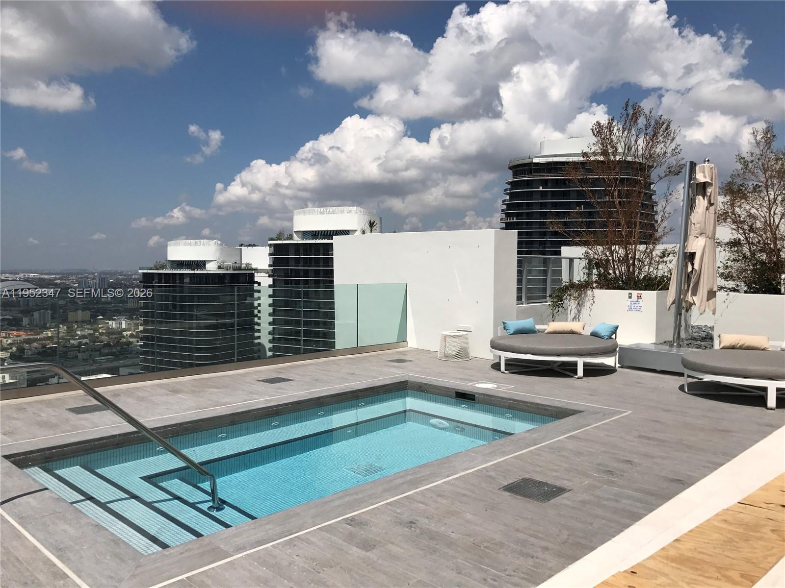 1010 BRICKELL AVE #2110, Miami FL 33131