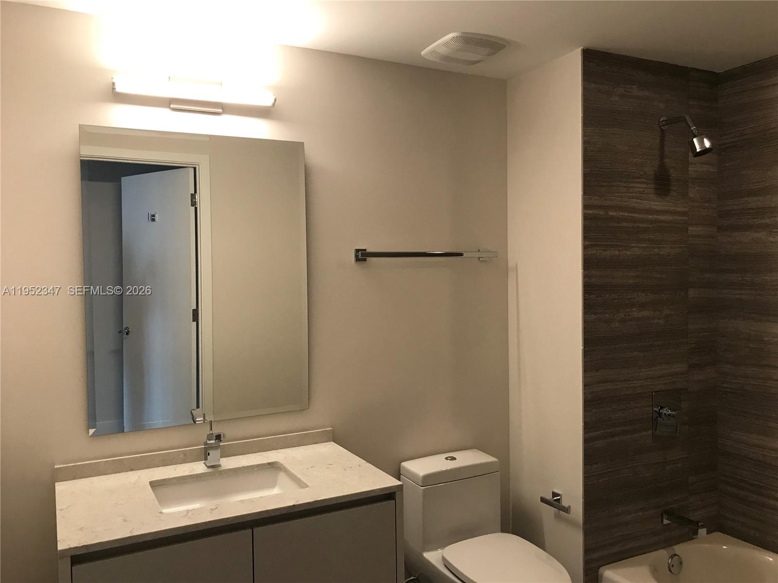 1010 BRICKELL AVE #2110, Miami FL 33131