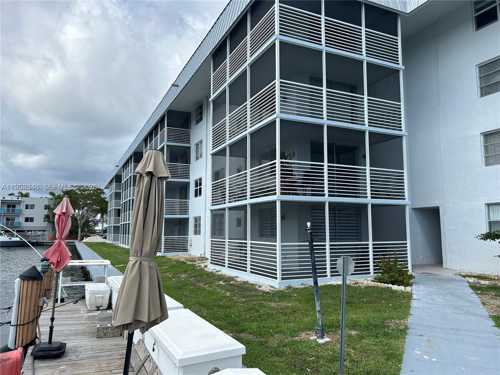 3550 NE 169th St #304, North Miami Beach FL 33160