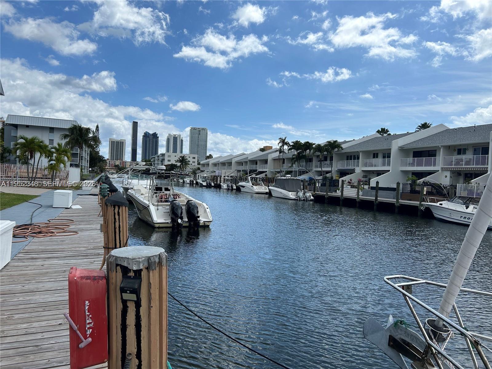 3550 NE 169th St #304, North Miami Beach FL 33160