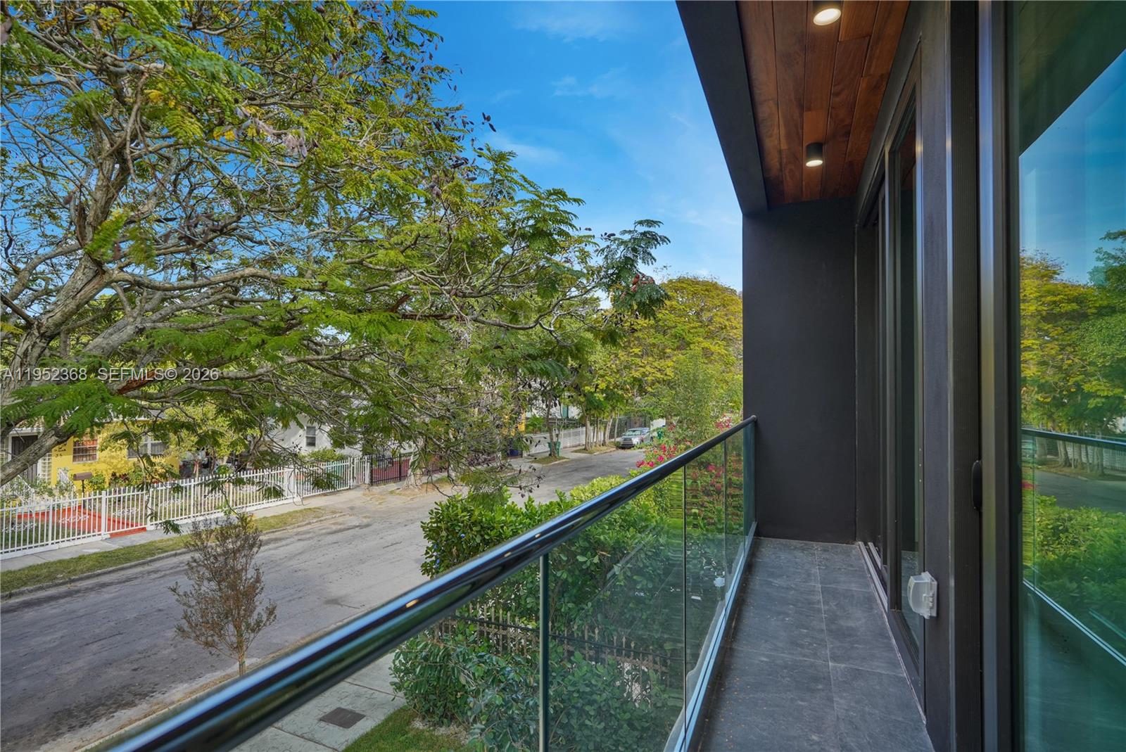 30 NE 50th St, Miami FL 33137
