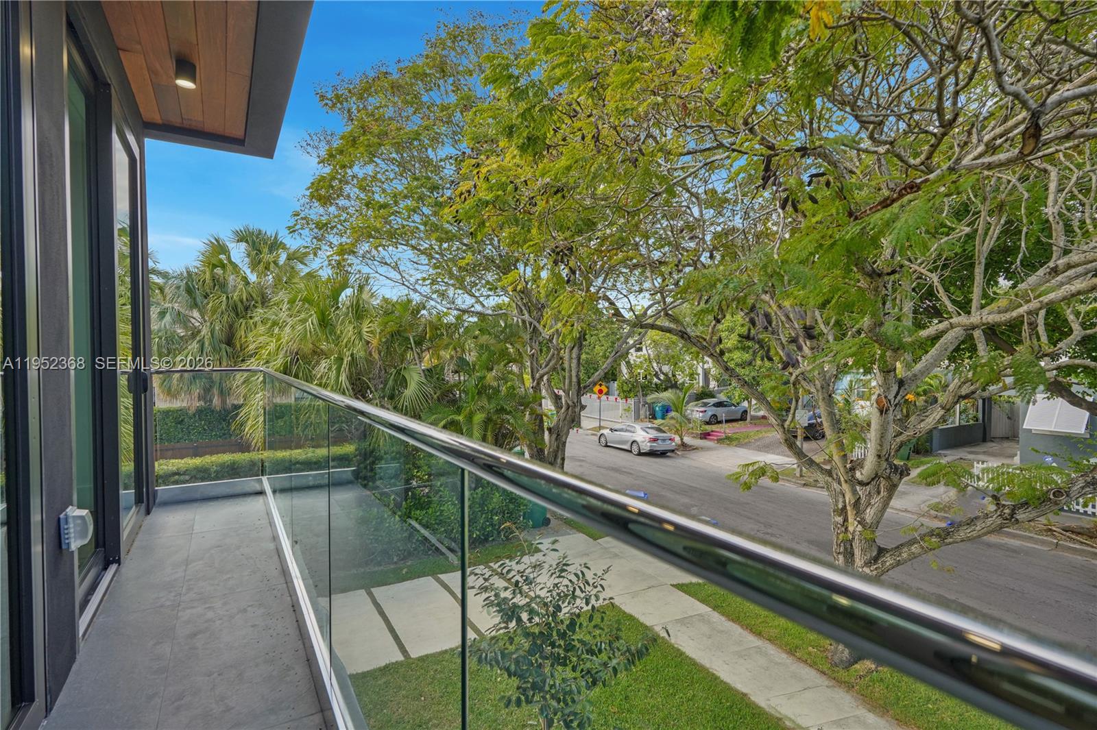 30 NE 50th St, Miami FL 33137