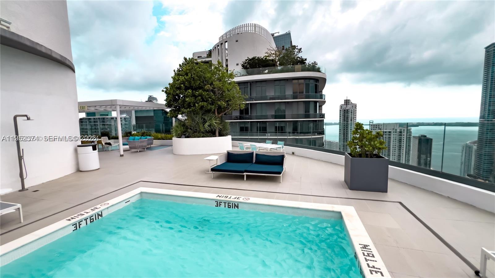 55 SW 9th St #2305, Miami FL 33130