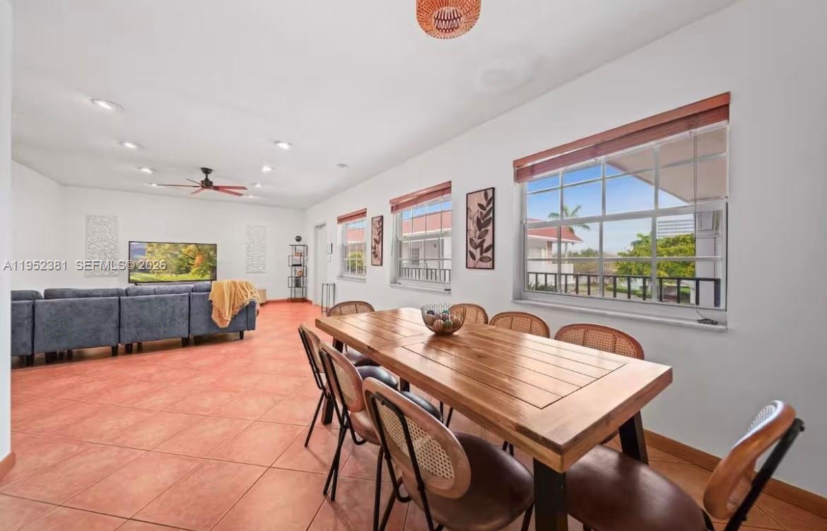 2424 NE 9th St #307, Fort Lauderdale FL 33304