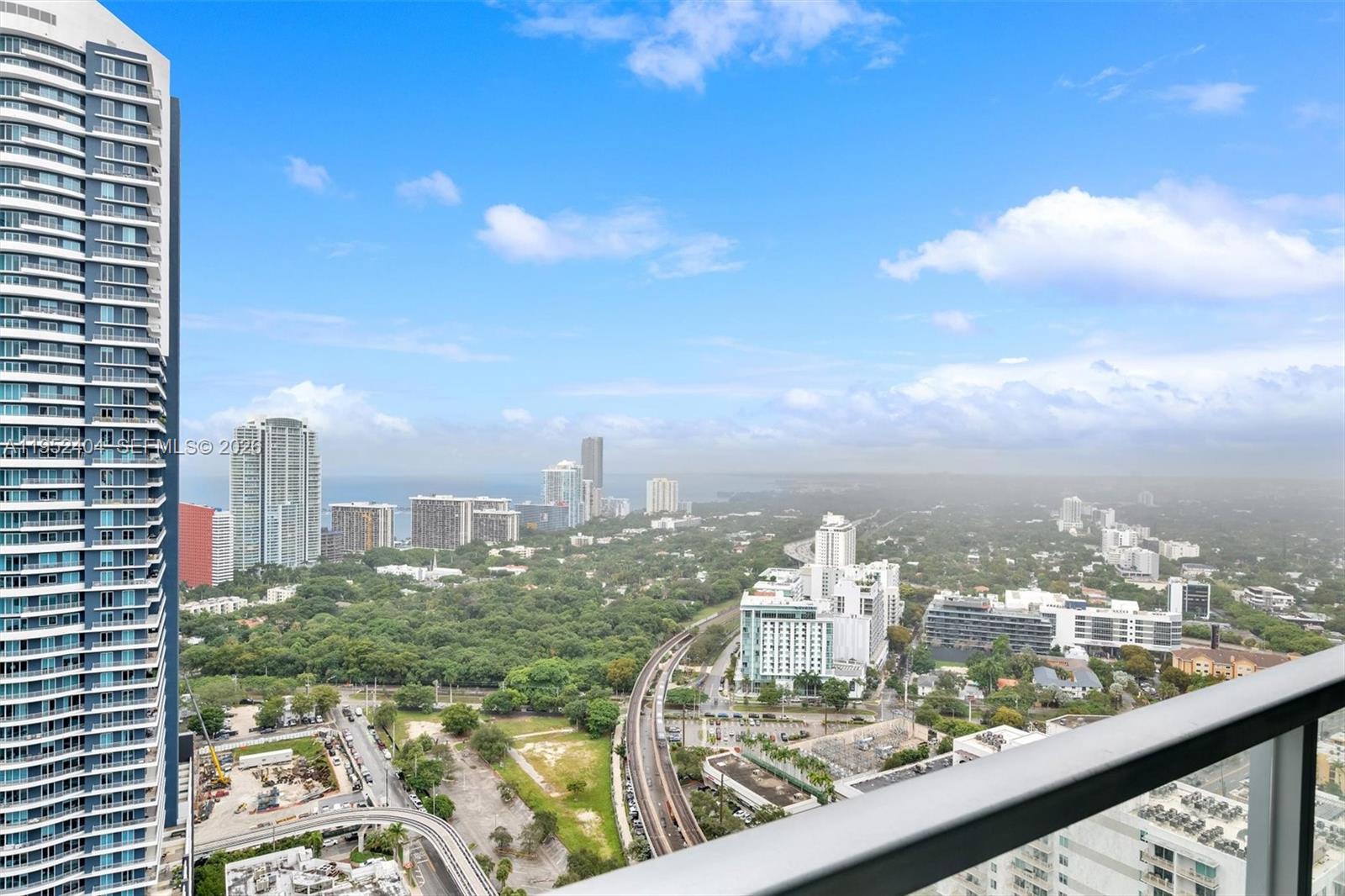 79 SW 12th St #4004S, Miami FL 33130