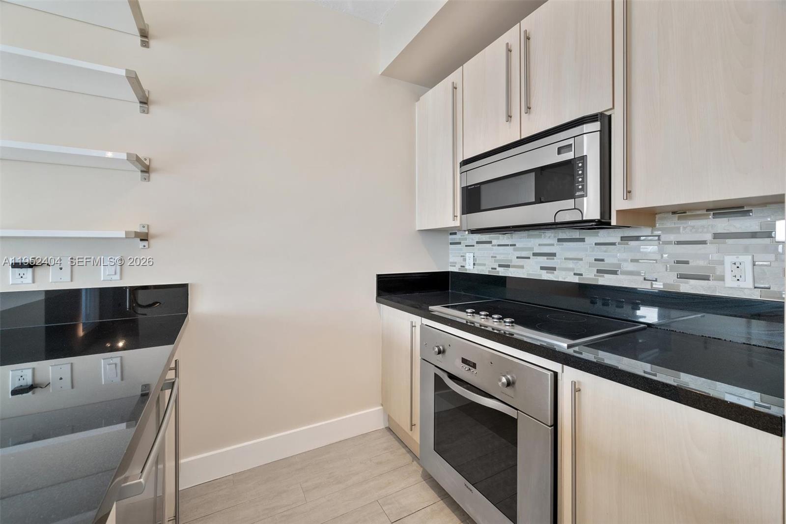 79 SW 12th St #4004S, Miami FL 33130