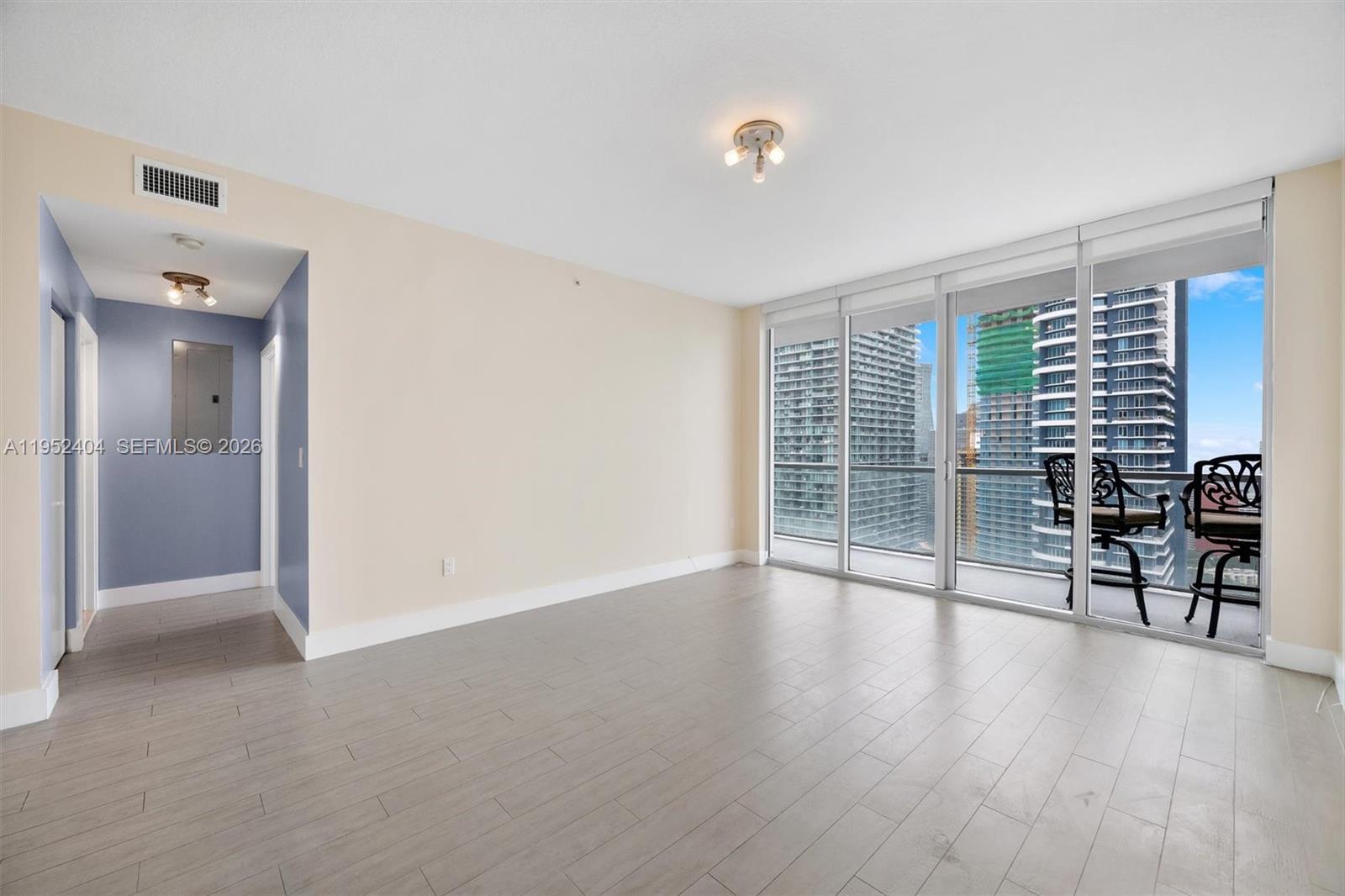 79 SW 12th St #4004S, Miami FL 33130