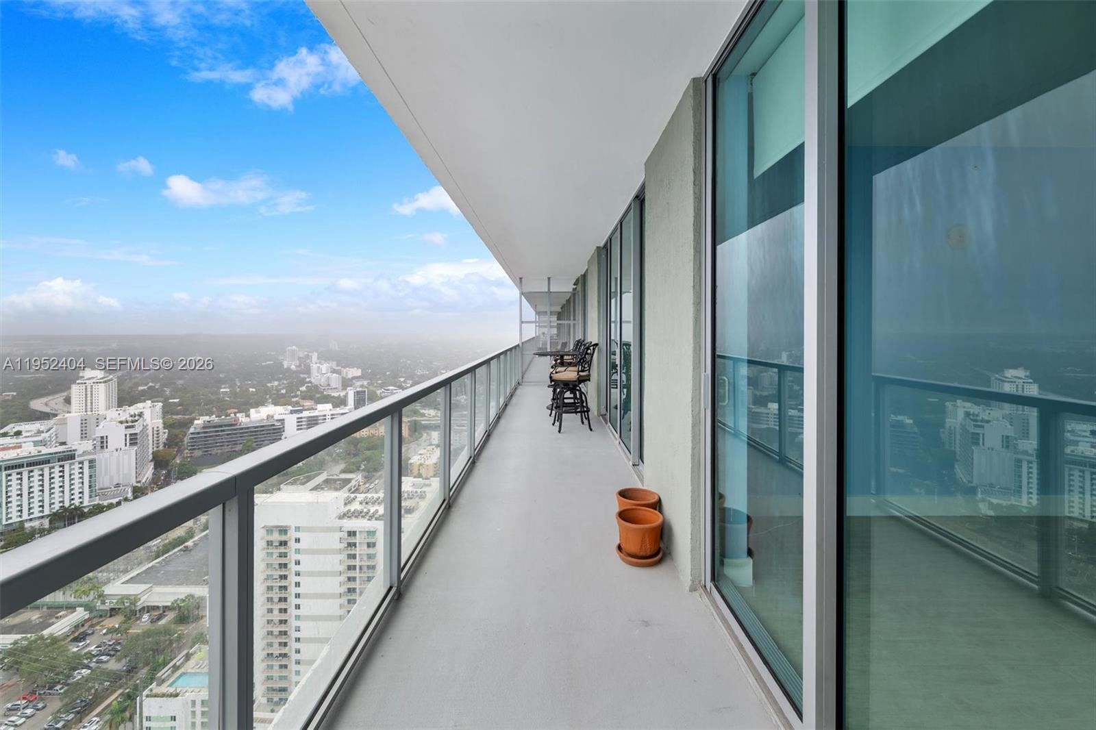 79 SW 12th St #4004S, Miami FL 33130