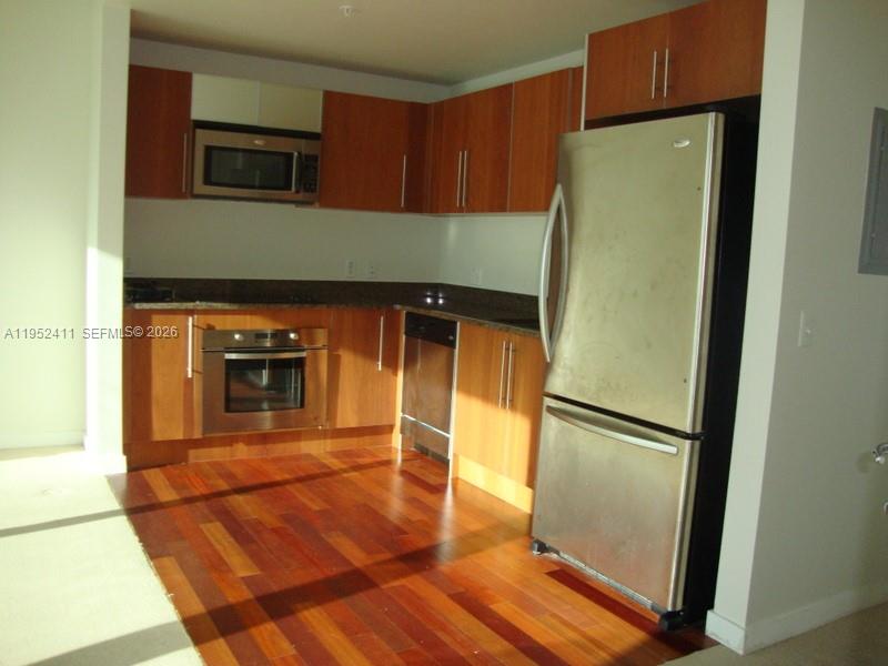 300 S Biscayne Blvd #T-3009, Miami FL 33131