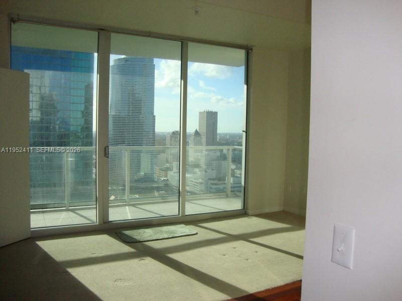 300 S Biscayne Blvd #T-3009, Miami FL 33131