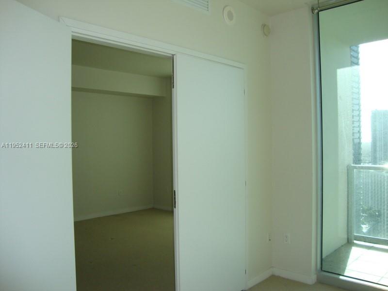 300 S Biscayne Blvd #T-3009, Miami FL 33131