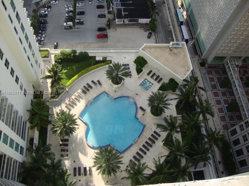 300 S Biscayne Blvd #T-3009, Miami FL 33131