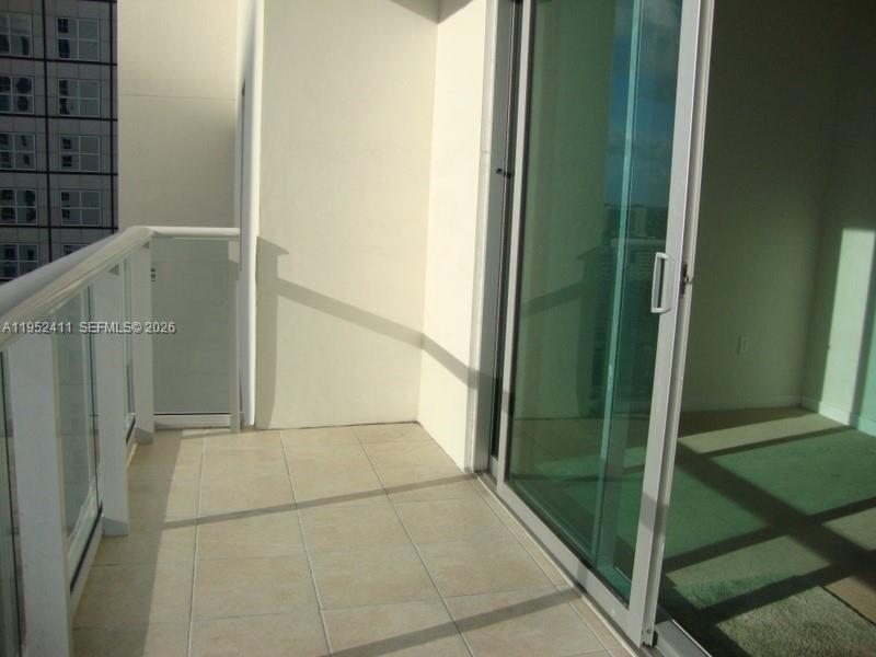 300 S Biscayne Blvd #T-3009, Miami FL 33131