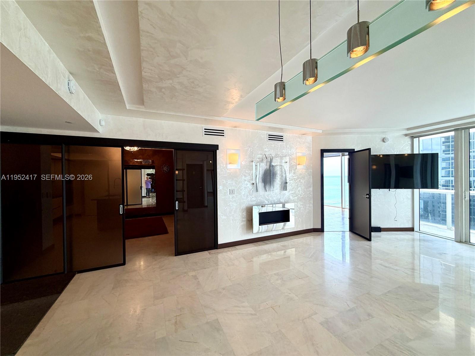 17201 Collins Ave+DEN #1403, Sunny Isles Beach FL 33160