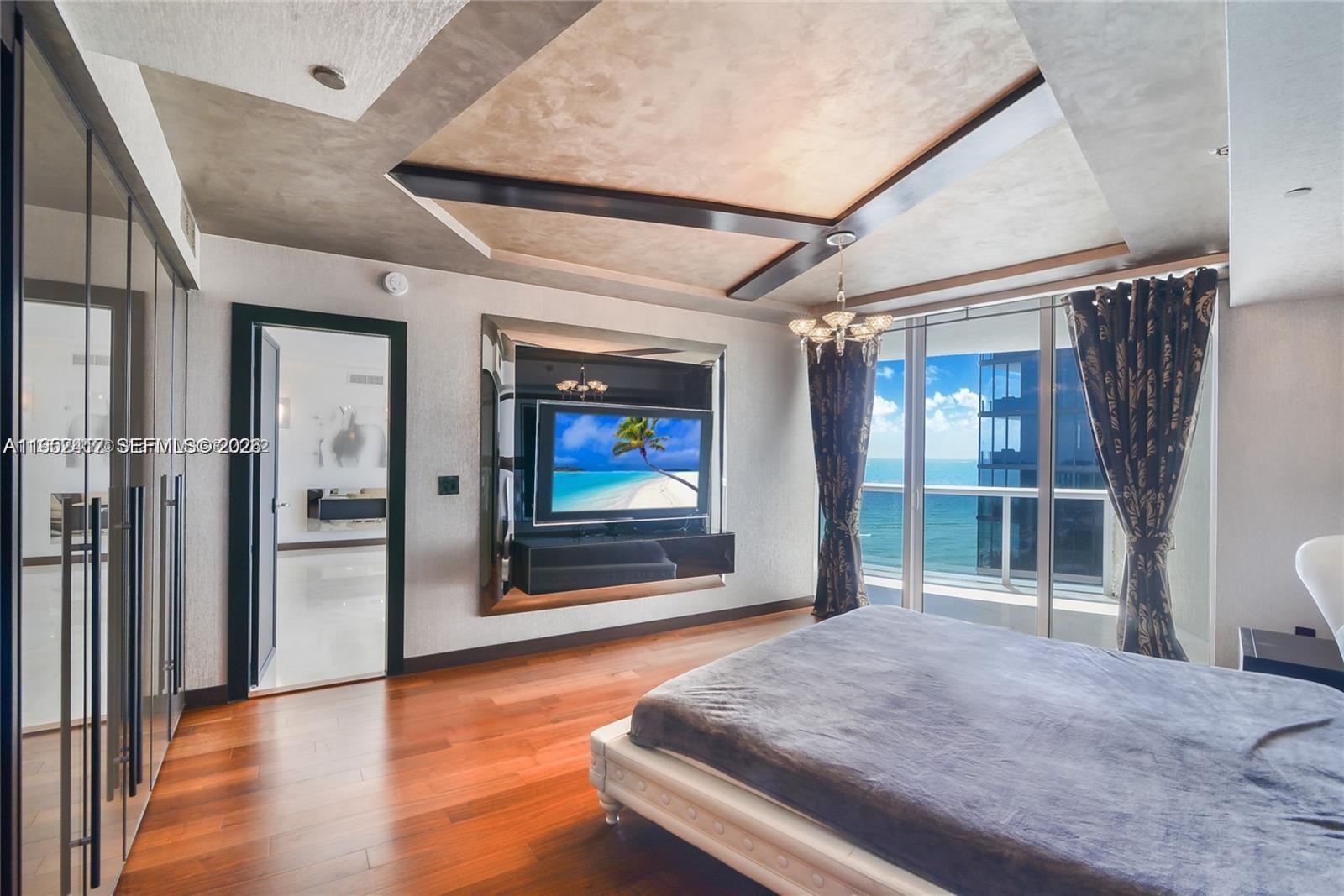 17201 Collins Ave+DEN #1403, Sunny Isles Beach FL 33160