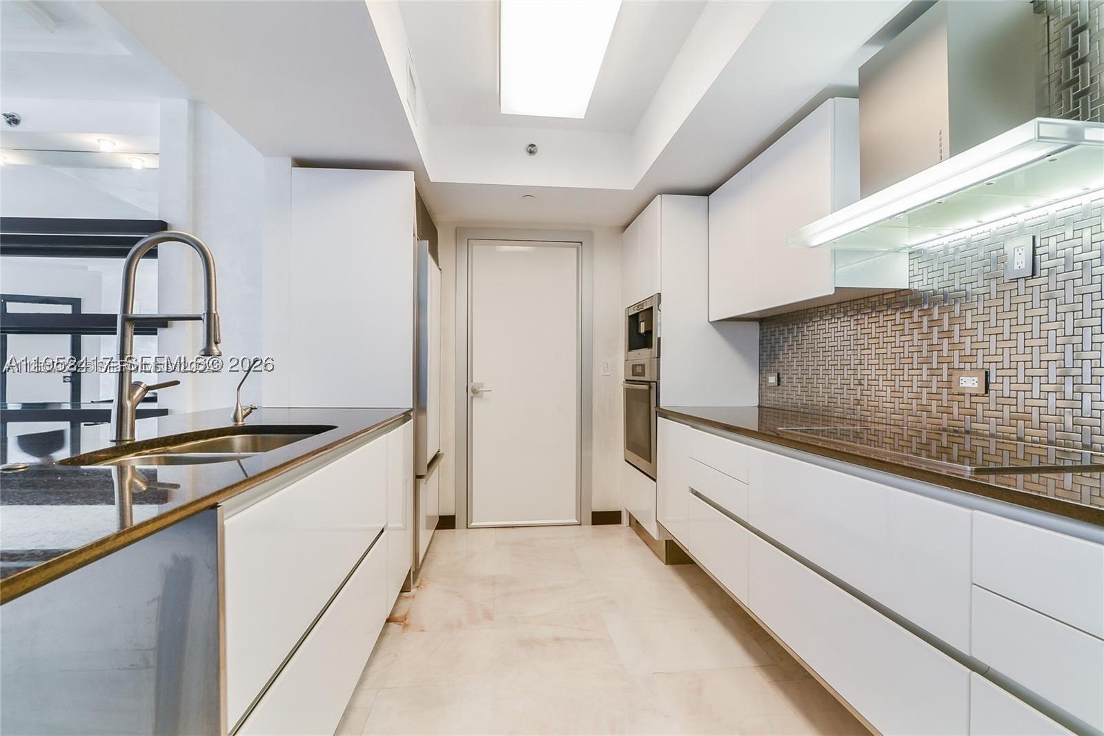 17201 Collins Ave+DEN #1403, Sunny Isles Beach FL 33160