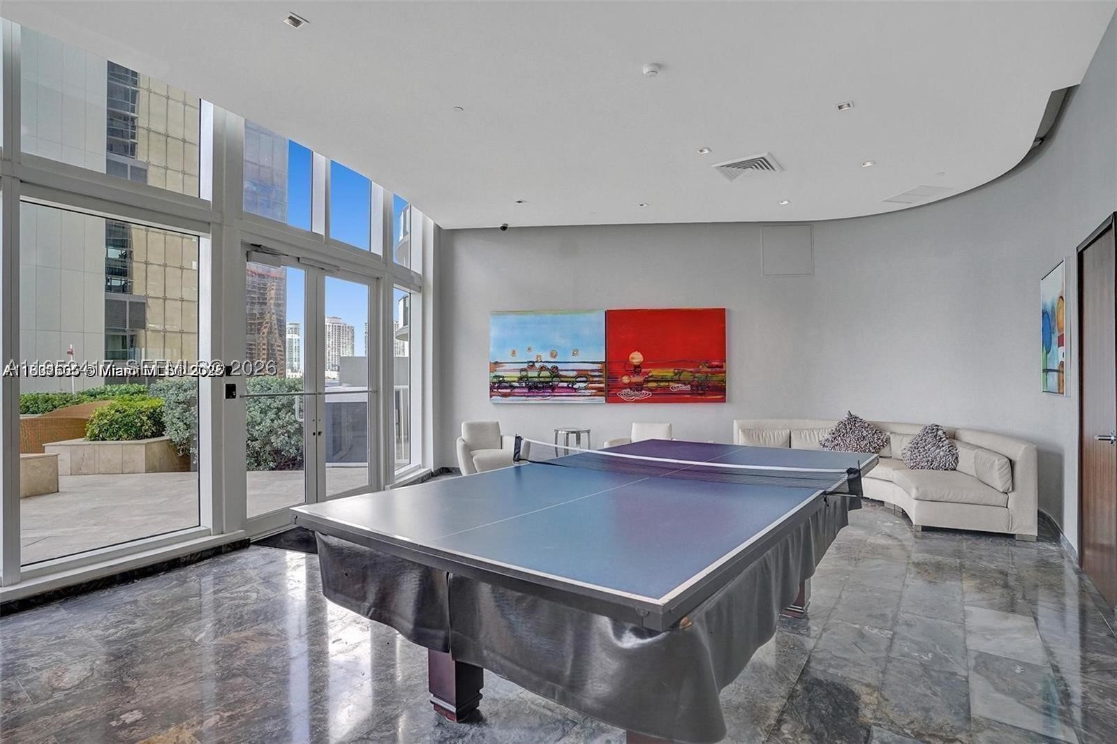 17201 Collins Ave+DEN #1403, Sunny Isles Beach FL 33160