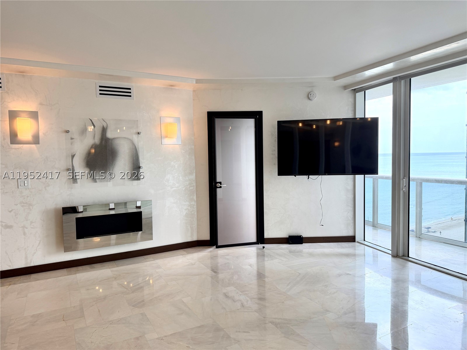 17201 Collins Ave+DEN #1403, Sunny Isles Beach FL 33160