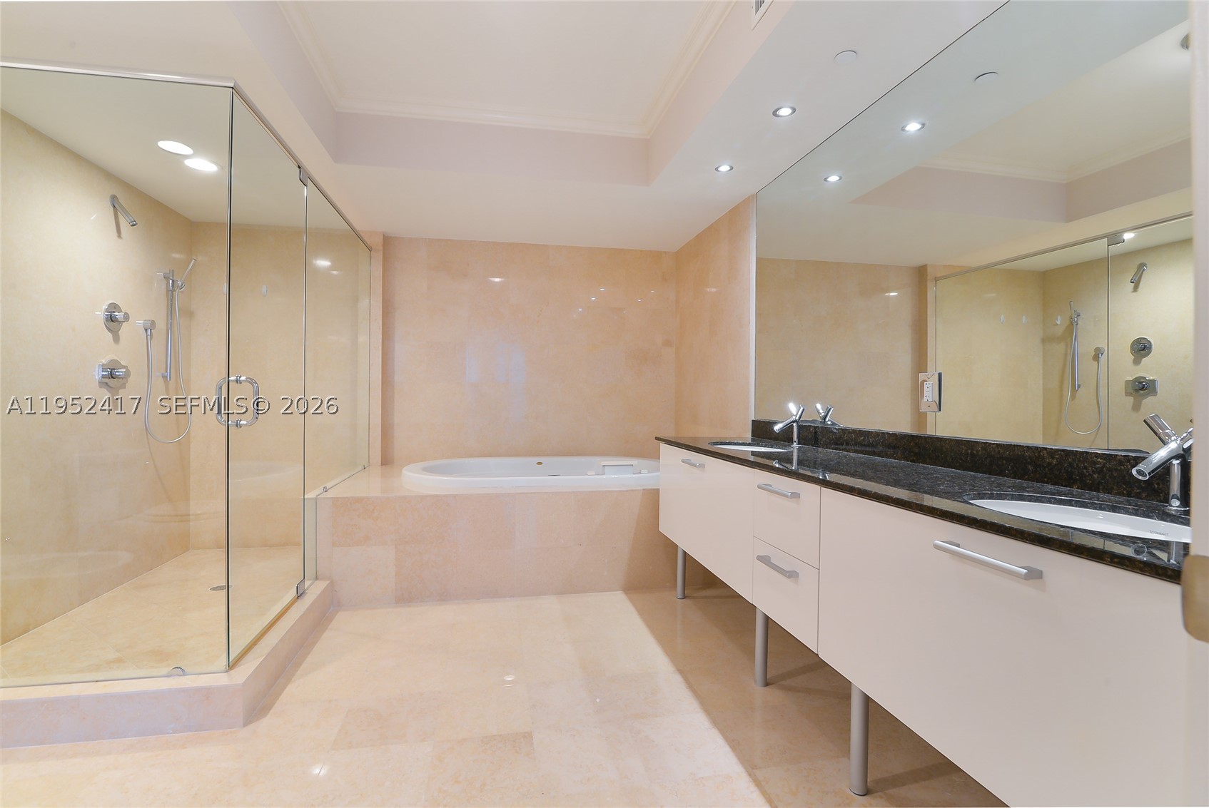 17201 Collins Ave+DEN #1403, Sunny Isles Beach FL 33160