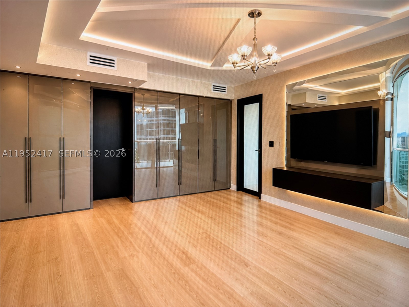 17201 Collins Ave+DEN #1403, Sunny Isles Beach FL 33160