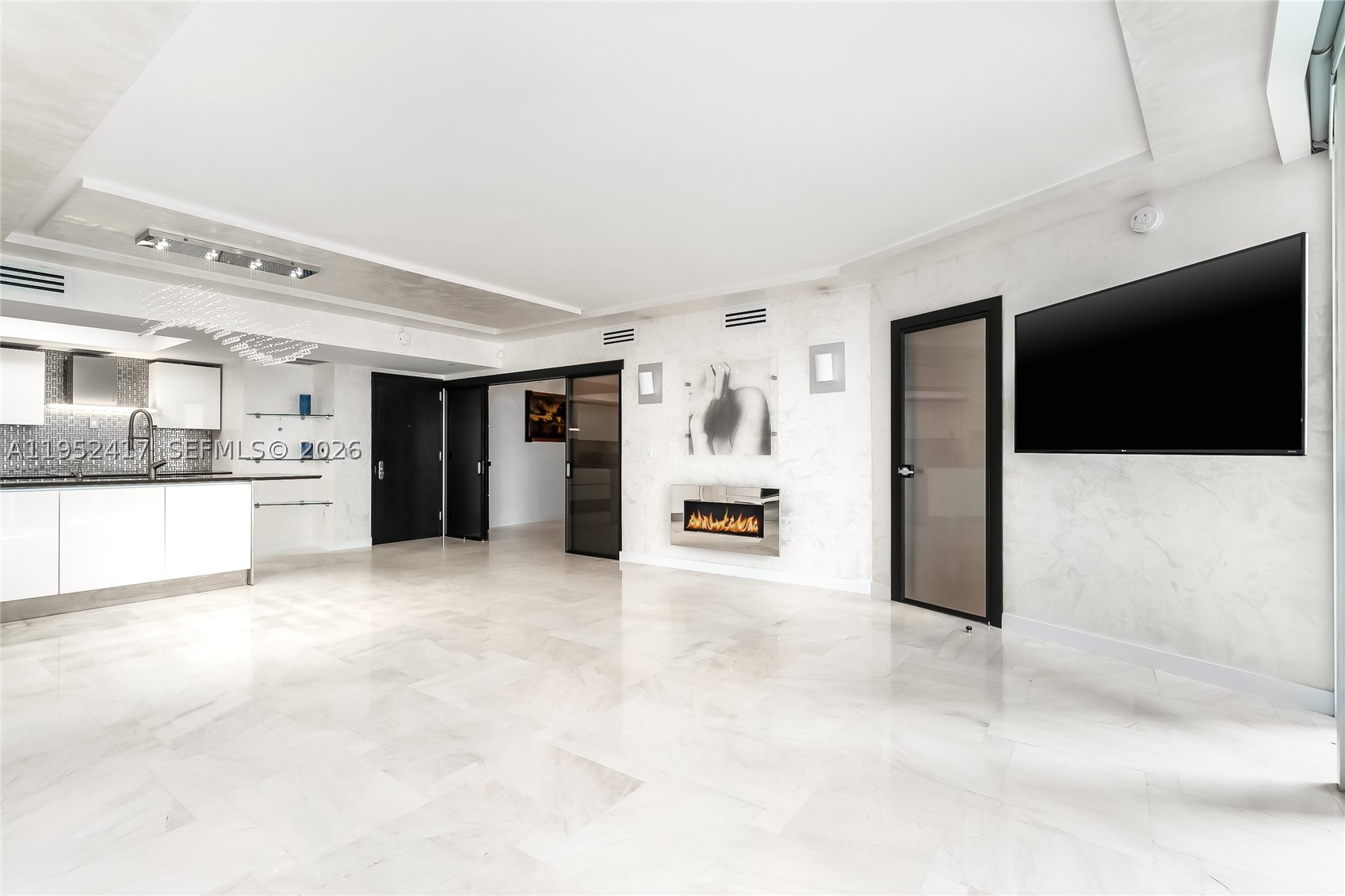 17201 Collins Ave+DEN #1403, Sunny Isles Beach FL 33160