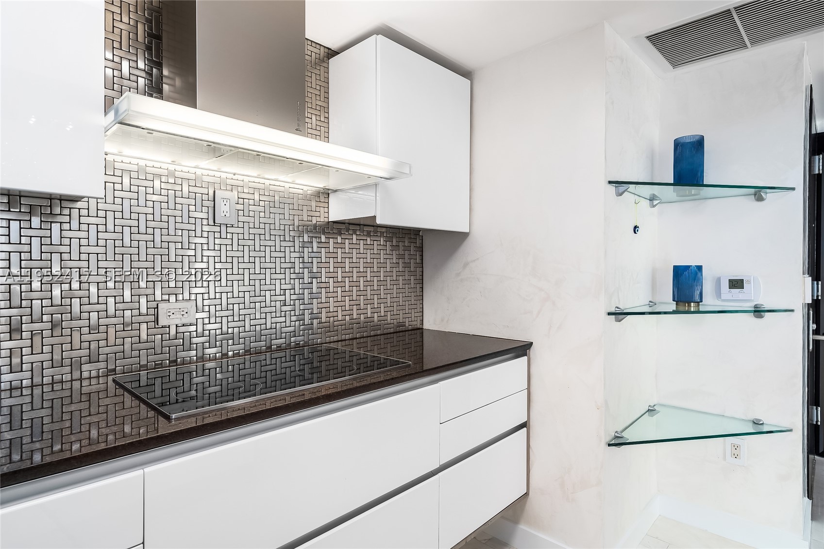 17201 Collins Ave+DEN #1403, Sunny Isles Beach FL 33160