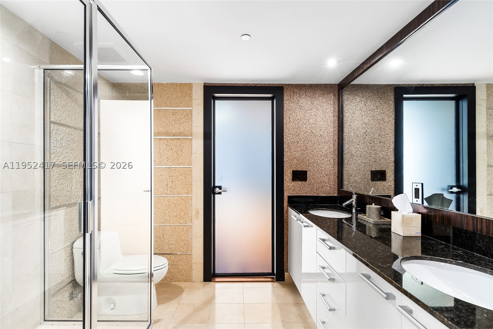 17201 Collins Ave+DEN #1403, Sunny Isles Beach FL 33160
