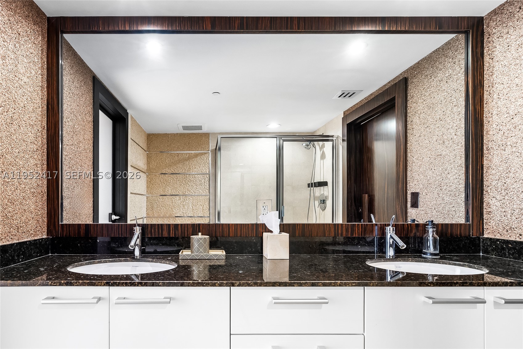 17201 Collins Ave+DEN #1403, Sunny Isles Beach FL 33160