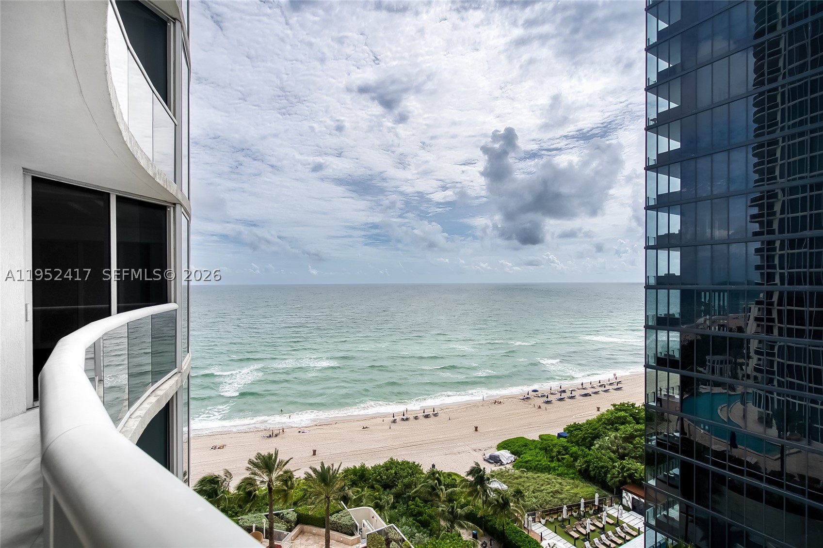 17201 Collins Ave+DEN #1403, Sunny Isles Beach FL 33160