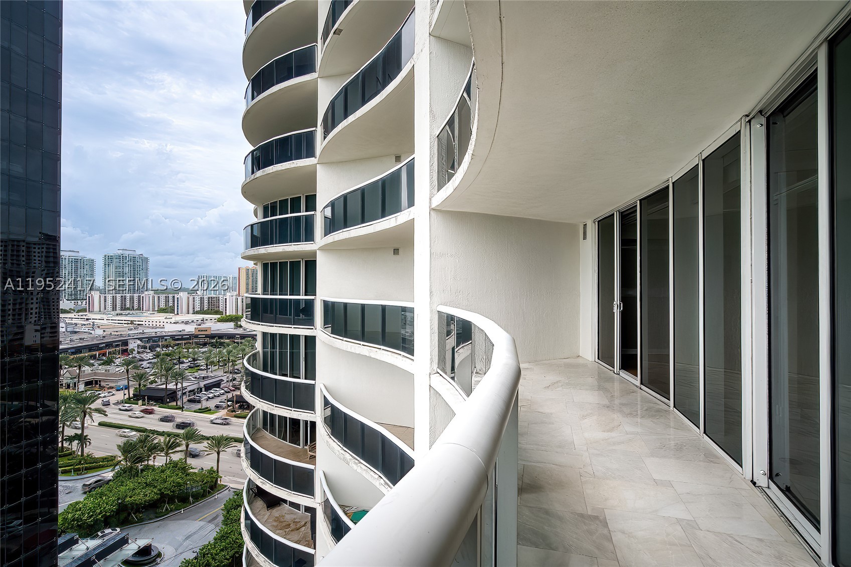 17201 Collins Ave+DEN #1403, Sunny Isles Beach FL 33160