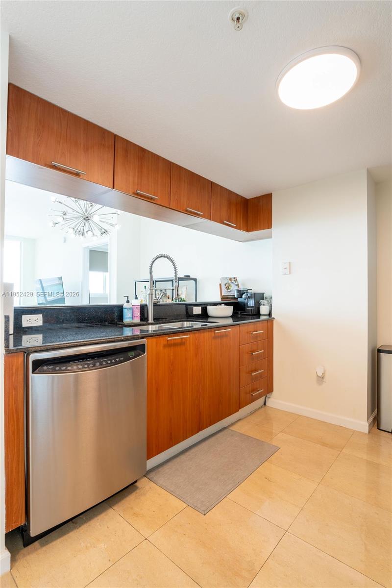 1800 N Bayshore Dr #1803, Miami FL 33132