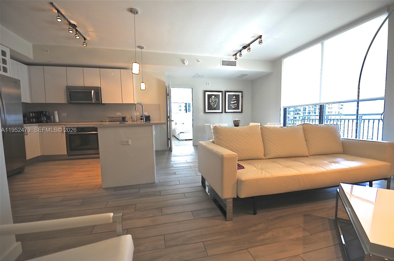 999 SW 1st Ave #2802, Miami FL 33130