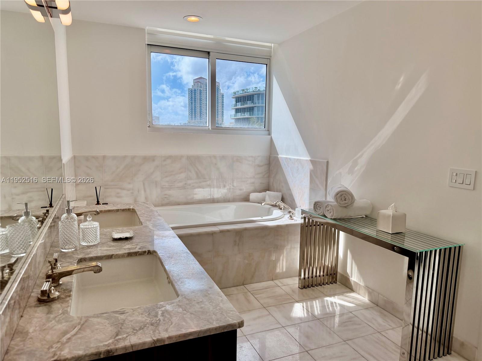 50 S Pointe Dr #LOFT4, Miami Beach FL 33139