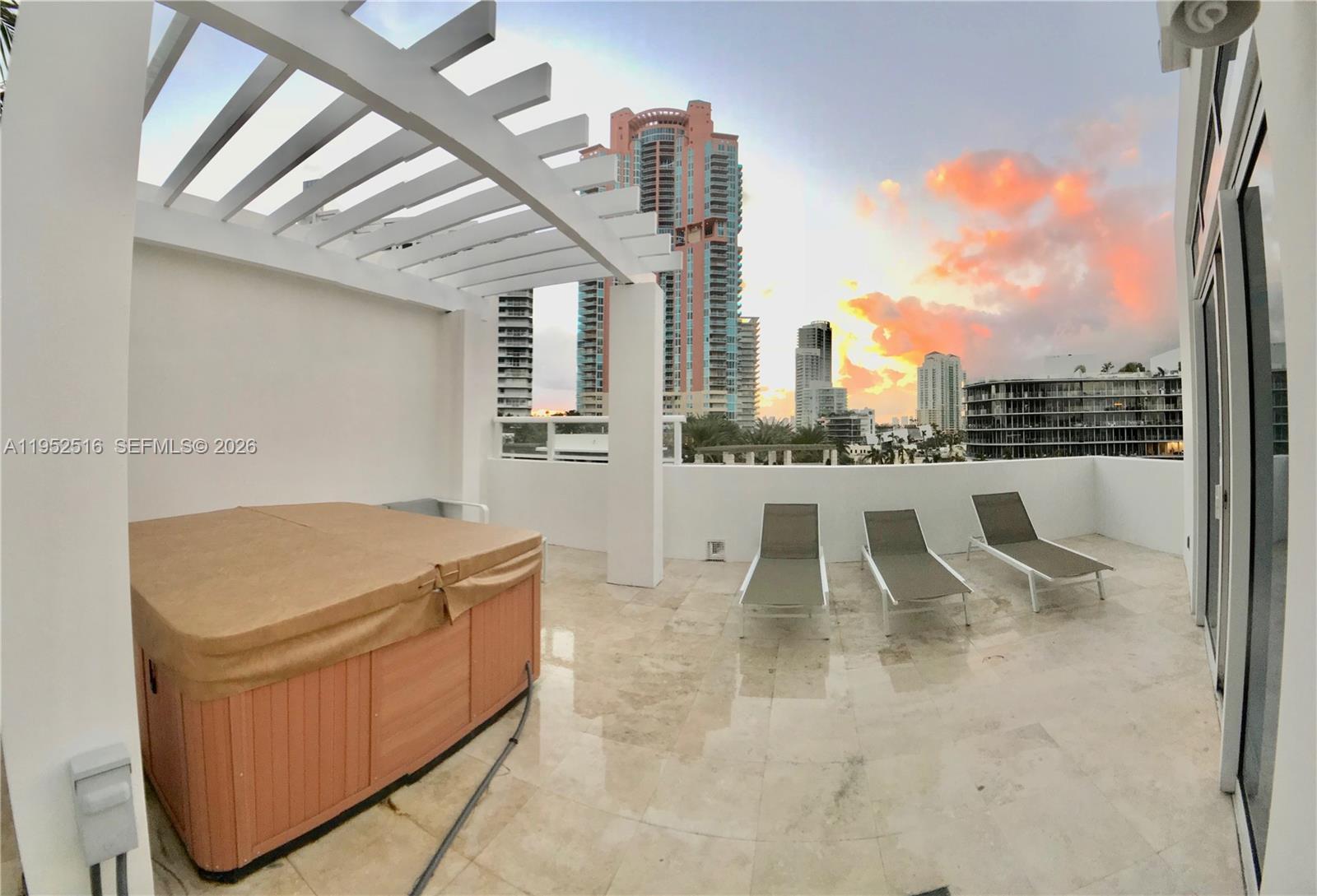 50 S Pointe Dr #LOFT4, Miami Beach FL 33139