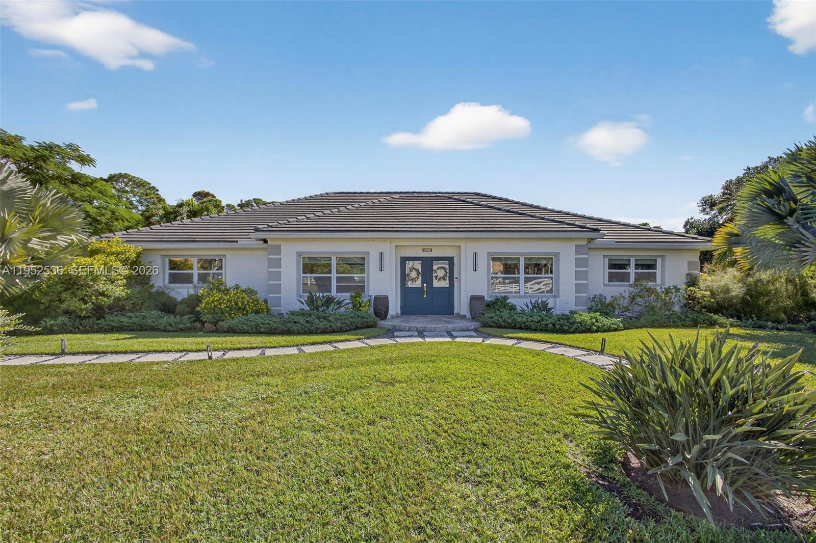 5060 Mongo Way, Palm Beach Gardens FL 33418