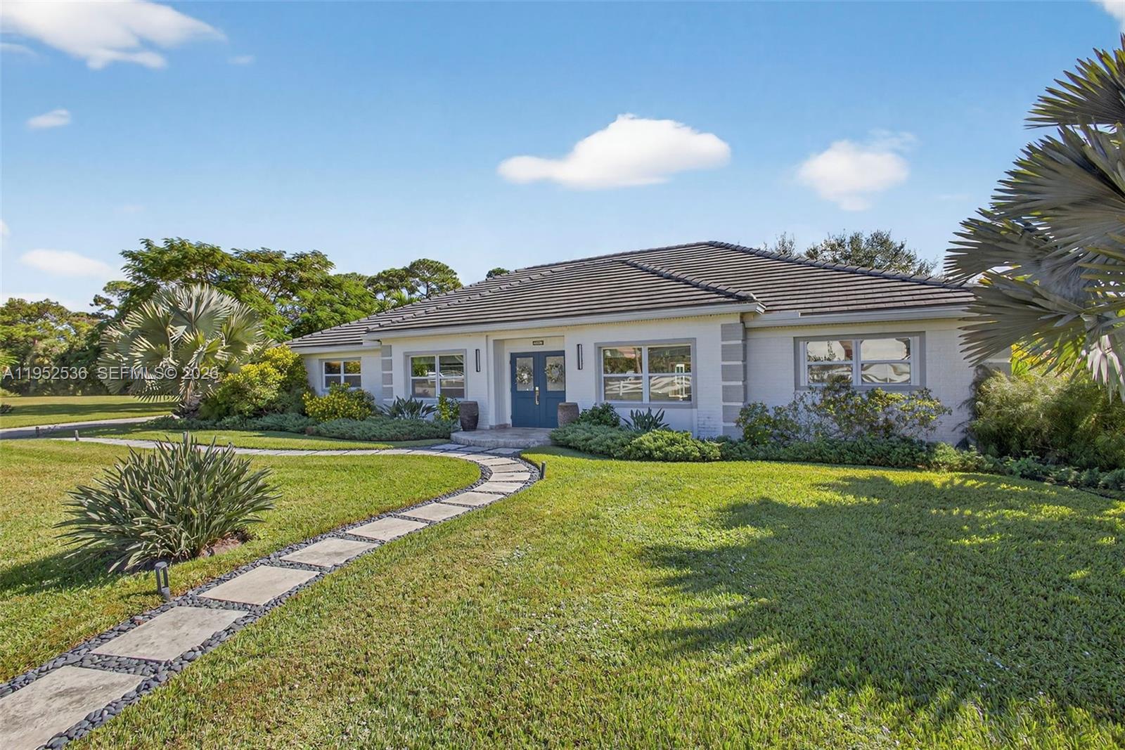 5060 Mongo Way, Palm Beach Gardens FL 33418