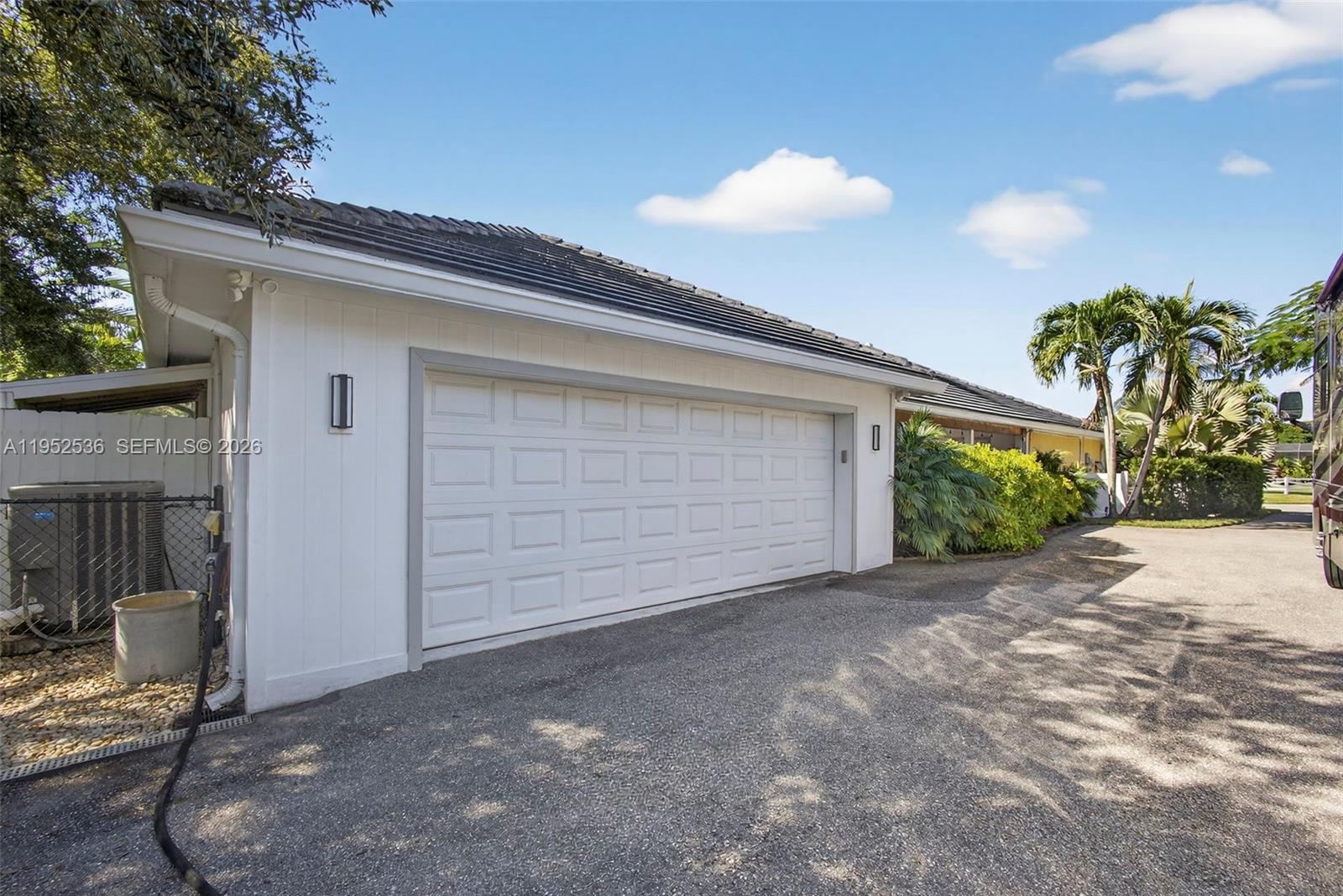 5060 Mongo Way, Palm Beach Gardens FL 33418