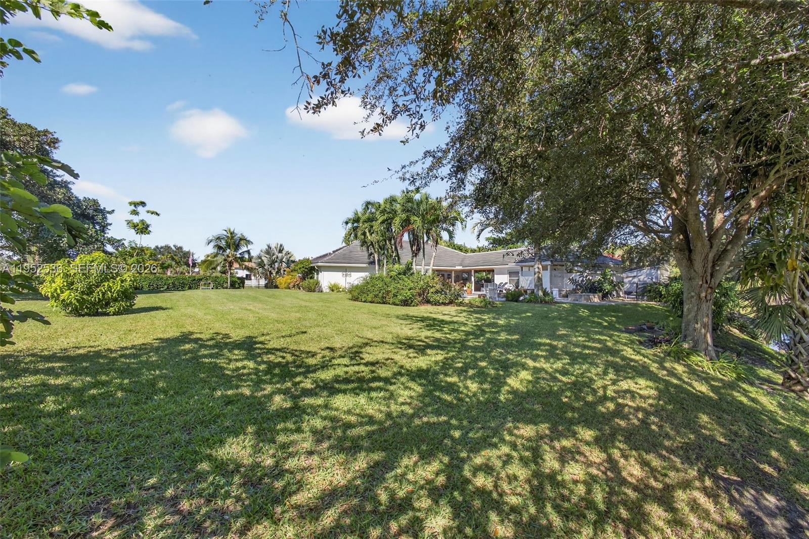5060 Mongo Way, Palm Beach Gardens FL 33418