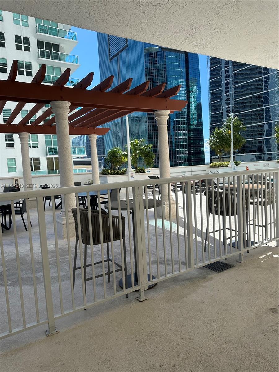 1200 Brickell Bay Dr #1712, Miami FL 33131