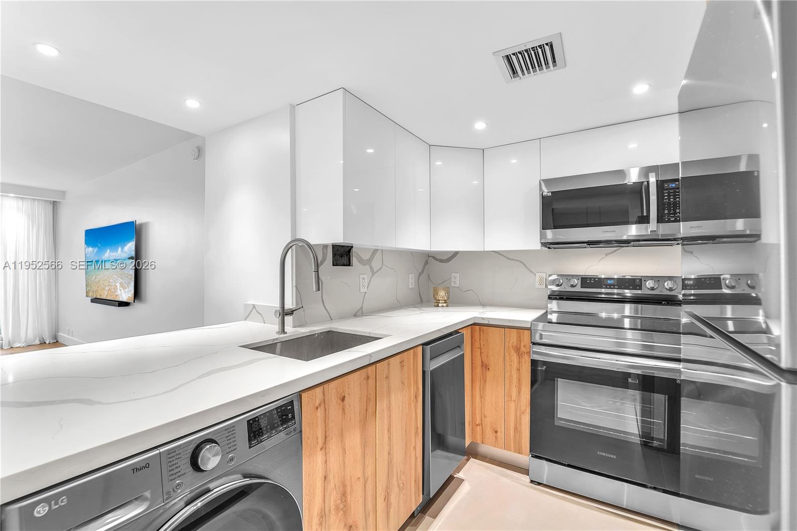 1000 West Ave #408, Miami Beach FL 33139