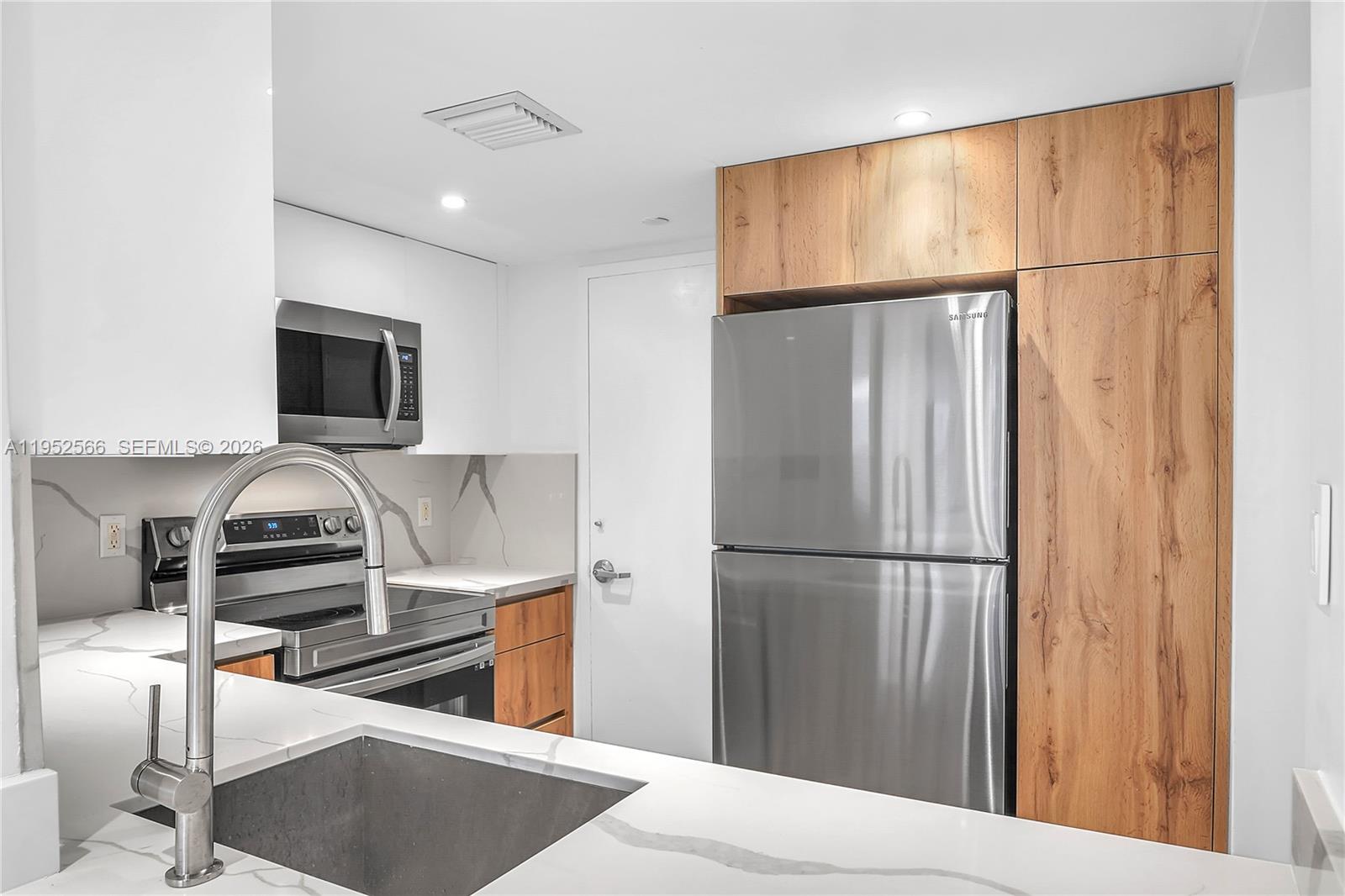 1000 West Ave #408, Miami Beach FL 33139