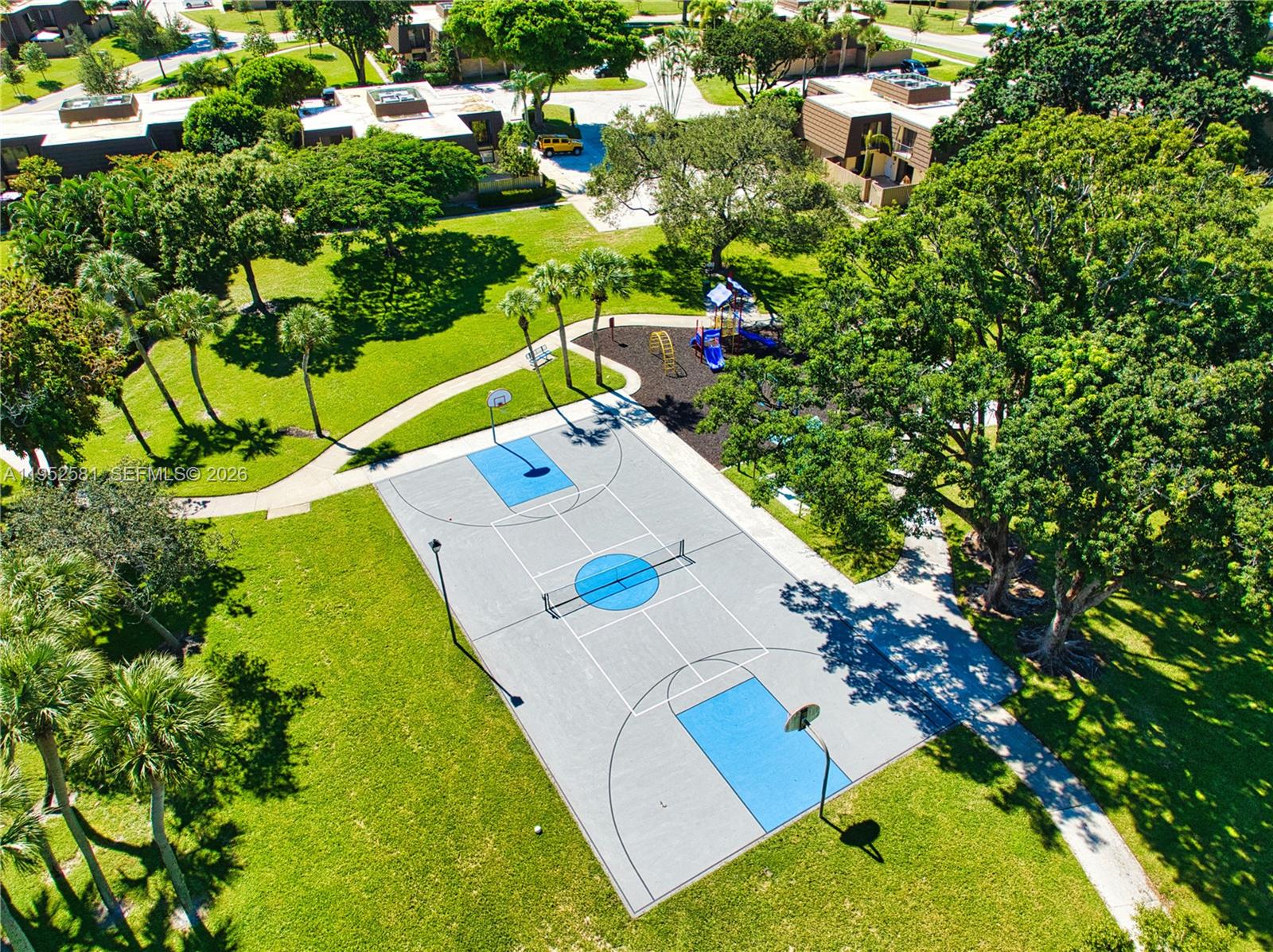 1419 14th Ct, Palm Beach Gardens FL 33410