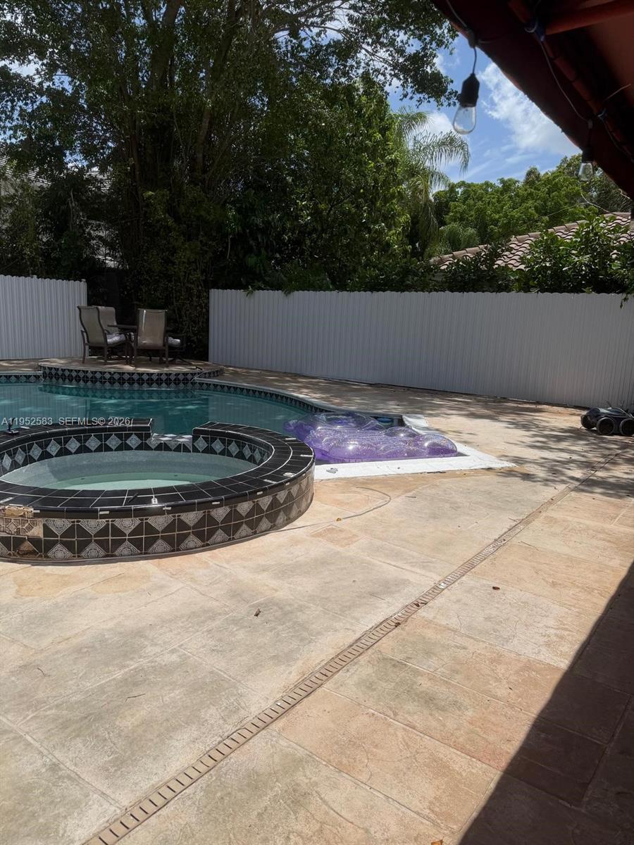 10258 Vestal Mnr, Coral Springs FL 33071