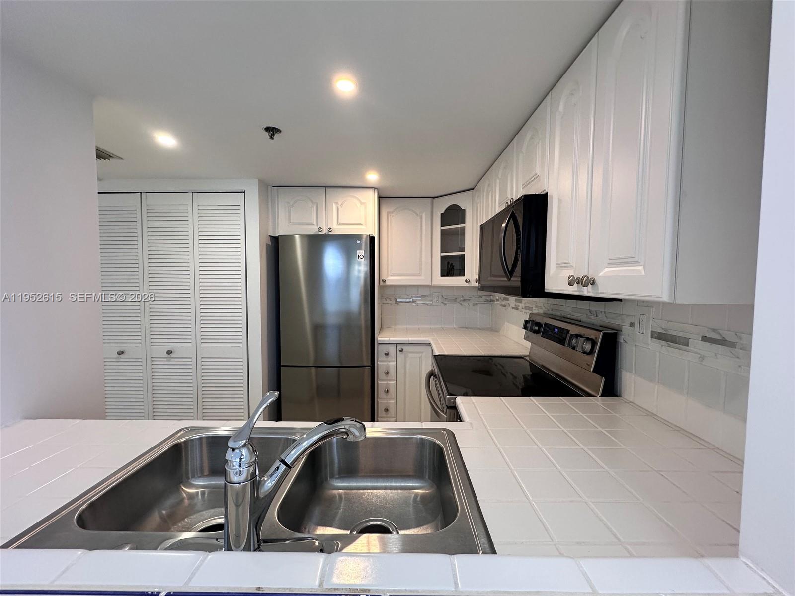 540 Brickell Key Dr #302, Miami FL 33131