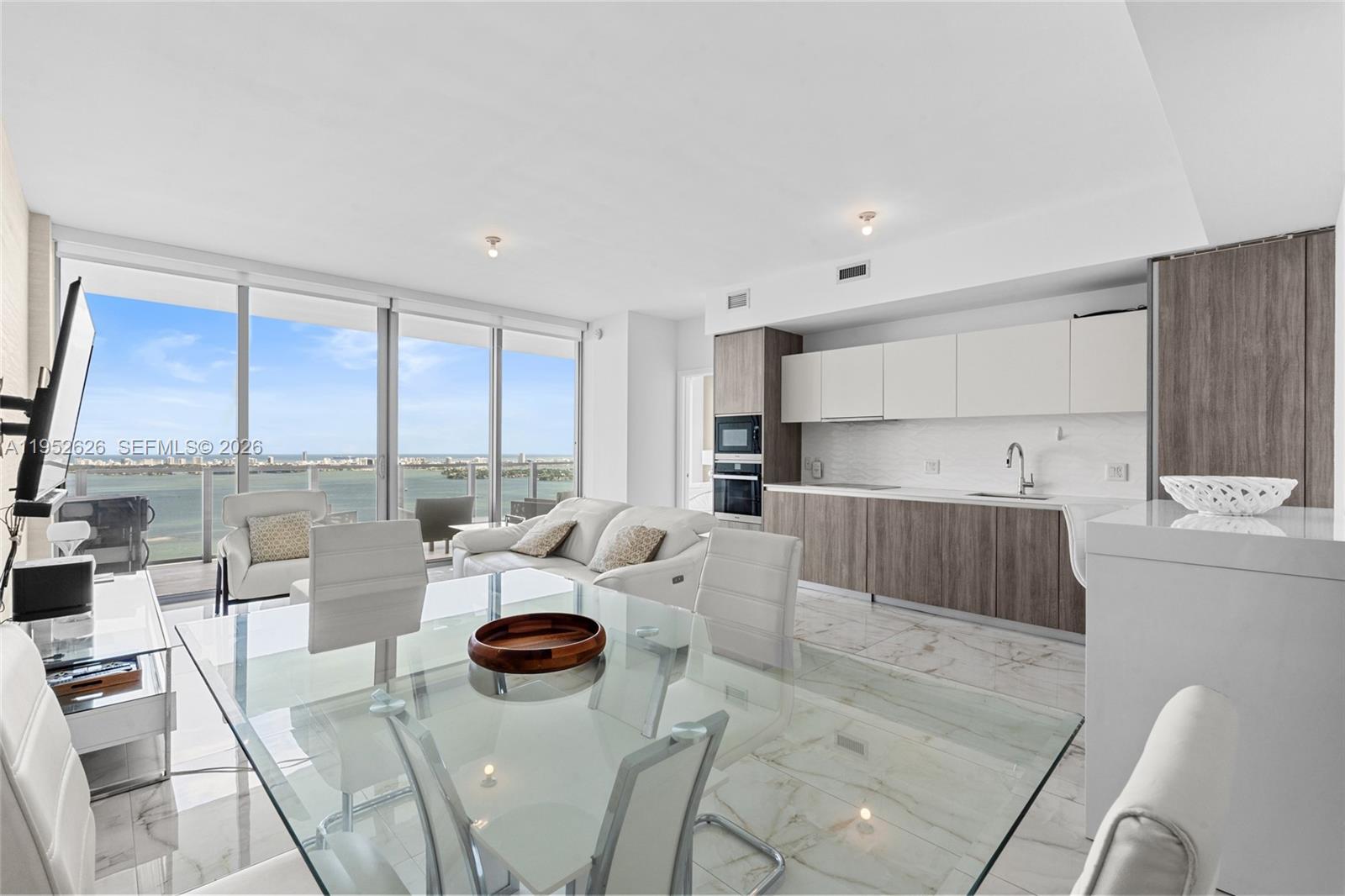 2900 NE 7th Ave #4104, Miami FL 33137