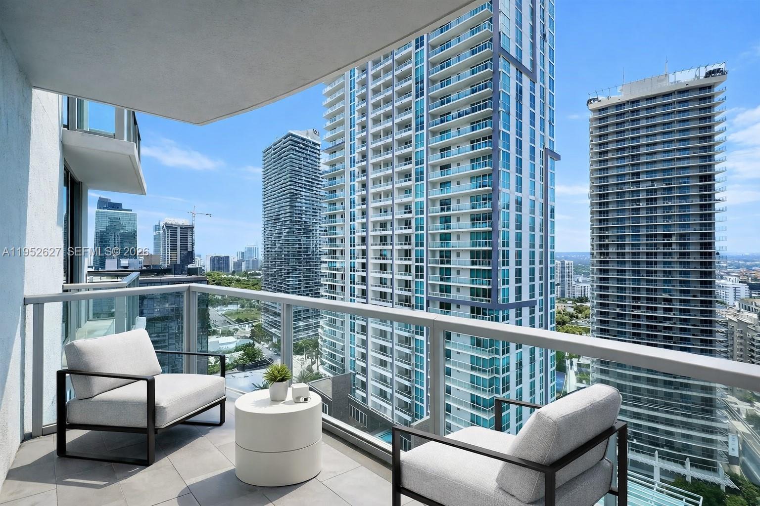 1060 Brickell Ave #2013, Miami FL 33131