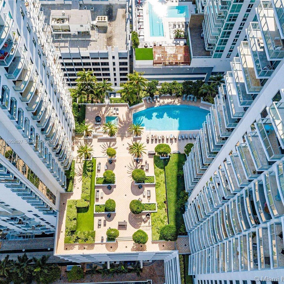 1060 Brickell Ave #2013, Miami FL 33131