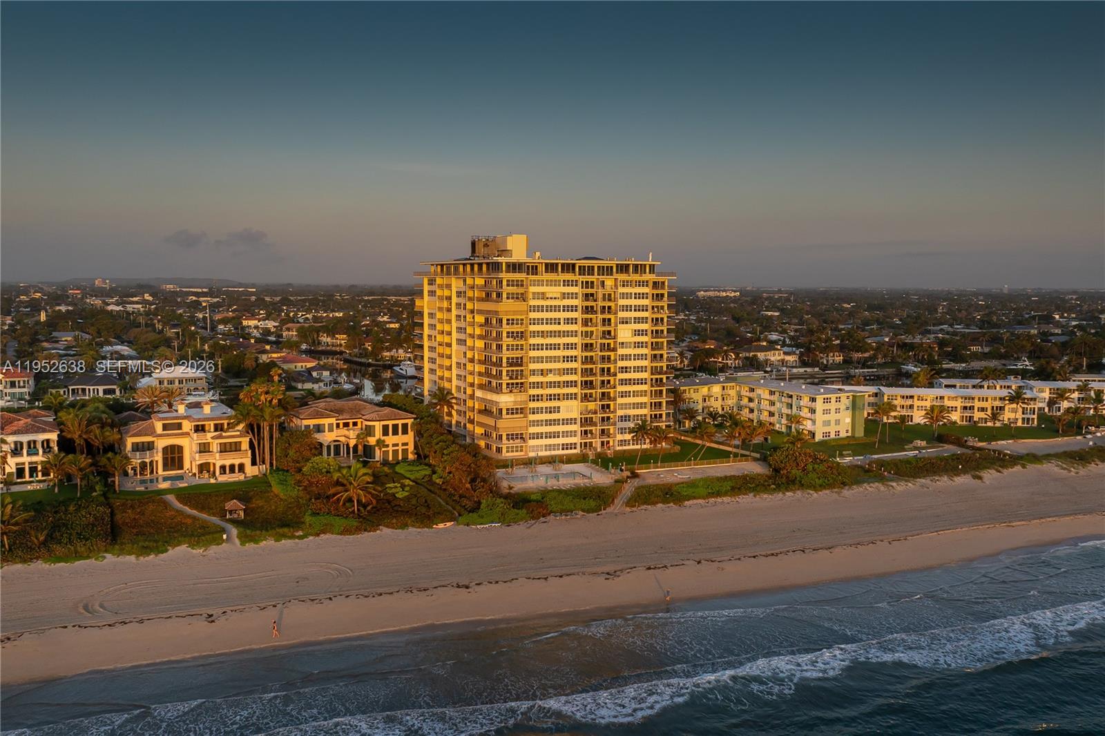1021 Hillsboro Mile #RG, Hillsboro Beach FL 33062