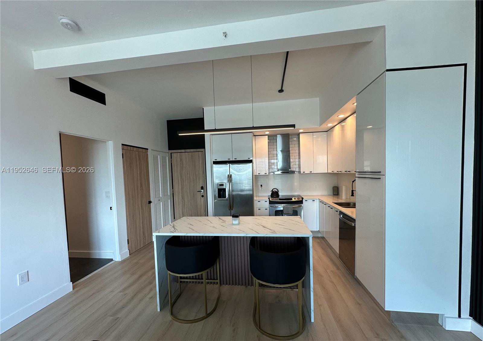234 NE 3rd St #1805, Miami FL 33132